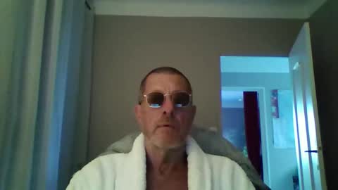 jerflor online show from September 2025 04:21:02 PM