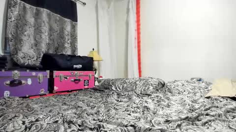 Snapshot of jerilynn chatting on October 2025 11:02:02 PM Jeri Lynn online show from October 2025 11:02:02 PM