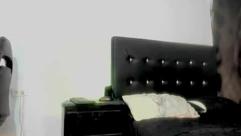 Snapshot of jero_tease_s7s chatting on February 2026 07:04:01 PM Jeronimo online show from February 2026 07:04:01 PM