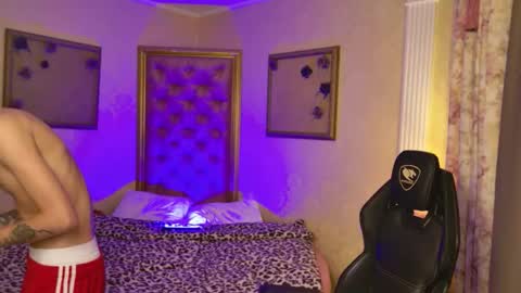 Snapshot of jerry_lucky chatting on October 2025 07:43:01 PM Jerry online show from October 2025 07:43:01 PM