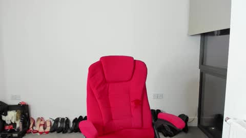 MistressJesicaCoper online show from December 2025 05:02:02 AM