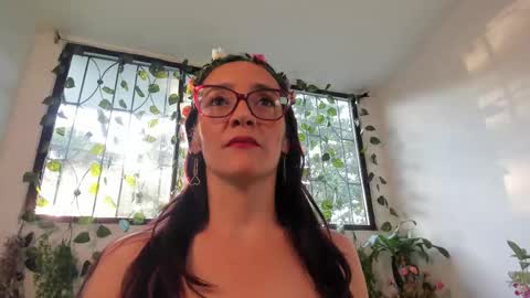 Snapshot of jess1ca_herrera chatting on November 2025 10:01:01 PM jessica herreraToday I will be your devil and you my victim online show from November 2025 10:01:01 PM