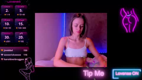 Jess online show from December 2025 08:09:02 AM