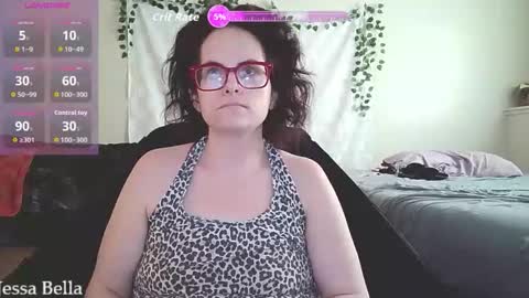 Snapshot of jessabellasm chatting on June 2026 04:12:02 PM GoddessJessaBella online show from June 2026 04:12:02 PM