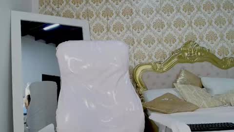 jessb_ online show from September 2025 07:08:01 PM