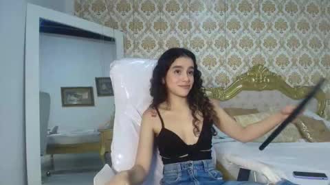 jessb_ online show from November 2025 08:07:01 PM