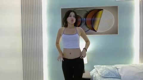 Snapshot of jessdant_luv chatting on November 2025 05:18:02 AM Hello we are Jesse and Dante. online show from November 2025 05:18:02 AM