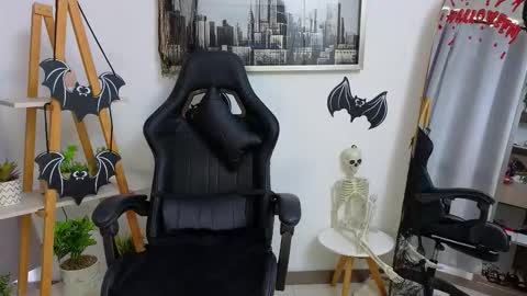 Snapshot of jessey_adams chatting on October 2025 01:29:01 PM bella adams online show from October 2025 01:29:01 PM