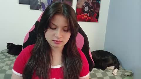 Jessica gomez online show from October 2025 10:04:01 PM