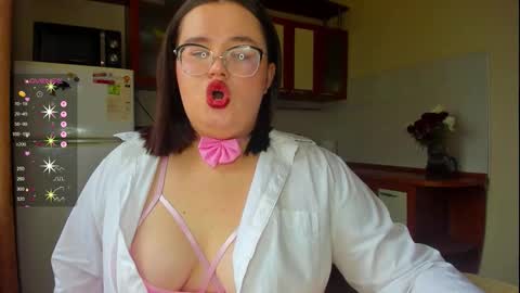 Natalia online show from October 2025 07:31:02 AM