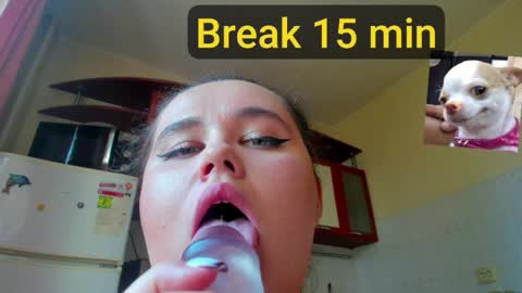 Natalia online show from November 2025 06:45:01 AM