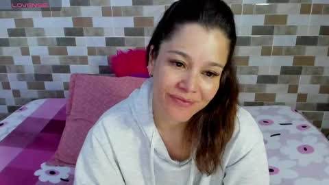 jessimodel independient online show from June 2026 09:43:02 PM