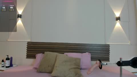 Snapshot of jessicakurth chatting on September 2025 02:28:01 PM Jessica online show from September 2025 02:28:01 PM