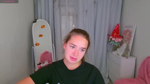 Jessi online show from October 2025 02:02:01 PM