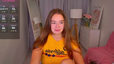 Snapshot of jessiestarz chatting on May 2026 01:43:02 PM Jessi online show from May 2026 01:43:02 PM