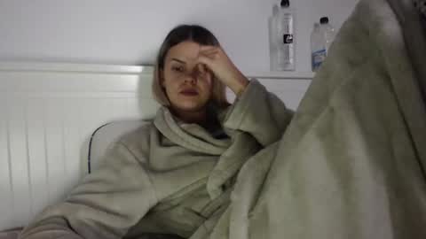 jessieryan online show from November 2025 05:21:01 AM