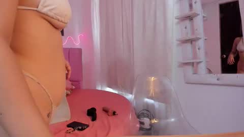 jessica online show from February 2026 09:33:02 PM