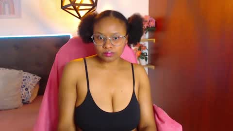 jessika_pearl online show from April 2026 01:49:02 PM