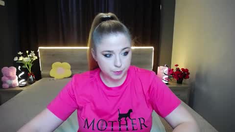 Jess online show from November 2025 07:35:02 AM