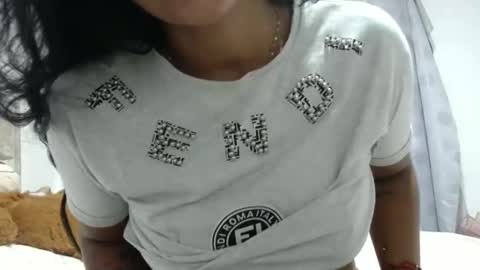 Jessy online show from October 2025 01:56:01 PM