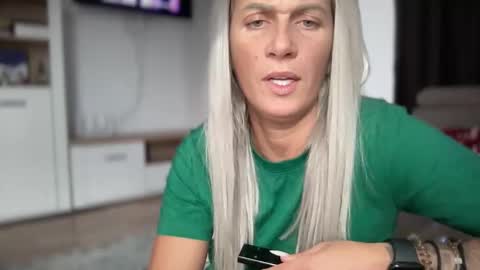Snapshot of jessye_vega chatting on October 2025 10:02:01 AM Jessye online show from October 2025 10:02:01 AM