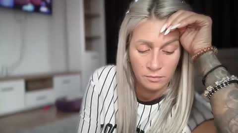 Snapshot of jessye_vega chatting on October 2025 10:05:01 AM Jessye online show from October 2025 10:05:01 AM