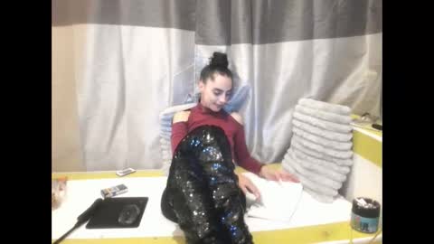 Snapshot of jessystarrr chatting on October 2025 06:25:02 PM Jessy online show from October 2025 06:25:02 PM