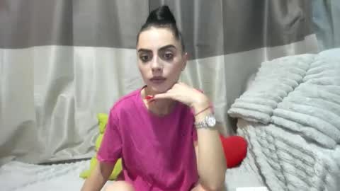 Snapshot of jessystarrr chatting on November 2025 06:46:02 PM Jessy online show from November 2025 06:46:02 PM