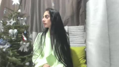 Snapshot of jessystarrr chatting on December 2025 06:01:02 PM Jessy online show from December 2025 06:01:02 PM