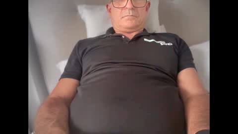 Snapshot of jesuiscoquinoui chatting on March 2026 05:44:01 AM Jesuiscoquin online show from March 2026 05:44:01 AM