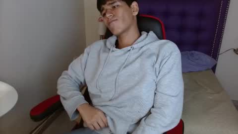 Snapshot of jettdread chatting on March 2025 06:16:01 PM JETT DREAD online show from March 2025 06:16:01 PM