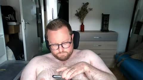 Snapshot of jeuneloup92 chatting on May 2026 04:04:02 PM jeuneloup92 online show from May 2026 04:04:02 PM