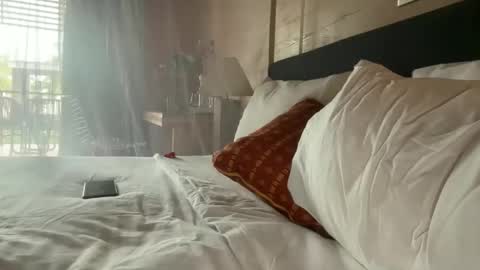 jewlronny online show from March 2026 05:53:01 PM