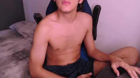 Snapshot of jey_foxx chatting on September 2025 06:30:01 PM jey_foxx online show from September 2025 06:30:01 PM