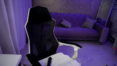 Snapshot of jeyssy69 chatting on December 2024 04:17:02 AM Jeyssy also Andra  online show from December 2024 04:17:02 AM