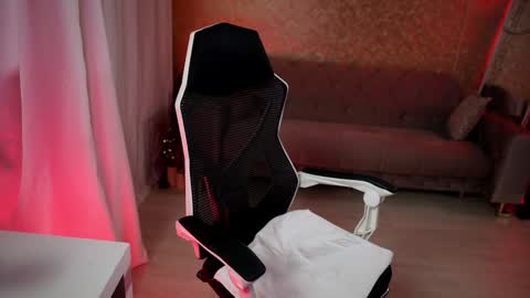 Snapshot of jeyssy69 chatting on February 2025 05:10:02 AM Jeyssy also Andra  online show from February 2025 05:10:02 AM