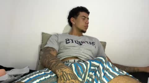 Snapshot of jeyzd25 chatting on February 2025 03:39:02 AM Onlyfans Twitter online show from February 2025 03:39:02 AM