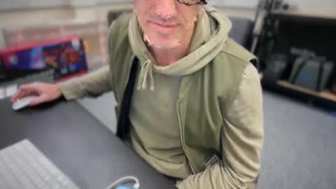 James online show from October 2025 04:51:02 PM