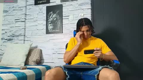 Snapshot of jhay_wheeler777 chatting on January 2026 05:12:02 AM jhay_wheeler777 online show from January 2026 05:12:02 AM