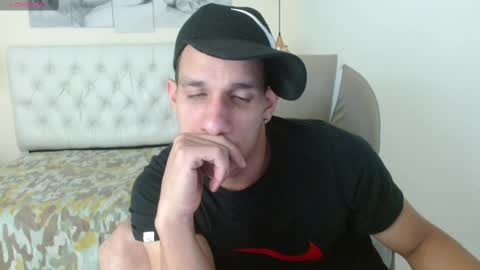 Snapshot of jheidertwink chatting on December 2024 10:30:01 AM Jheider R. online show from December 2024 10:30:01 AM