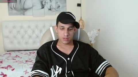 Snapshot of jheidertwink chatting on December 2024 04:01:01 AM Jheider R. online show from December 2024 04:01:01 AM