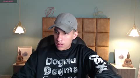 Snapshot of jheidertwink chatting on December 2024 03:40:01 AM Jheider R. online show from December 2024 03:40:01 AM