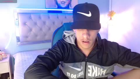 Snapshot of jheidertwink chatting on February 2025 07:04:02 AM Jheider R. online show from February 2025 07:04:02 AM