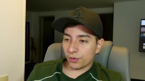 Jhoan Saenz online show from September 2025 03:28:01 AM