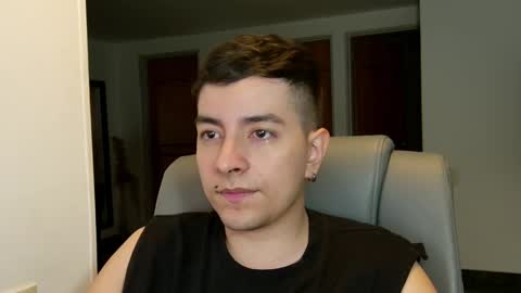 Jhoan Saenz online show from September 2025 05:01:02 AM