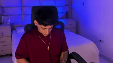 Snapshot of jhoanleandro chatting on June 2026 10:05:02 PM jhoanleandro online show from June 2026 10:05:02 PM