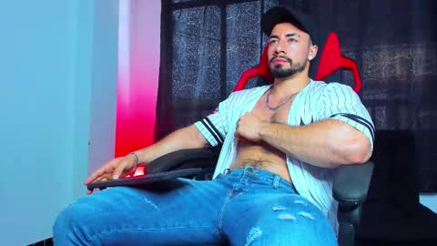 Snapshot of jhojansthetics chatting on December 2025 09:09:01 PM Jhojan Strong online show from December 2025 09:09:01 PM