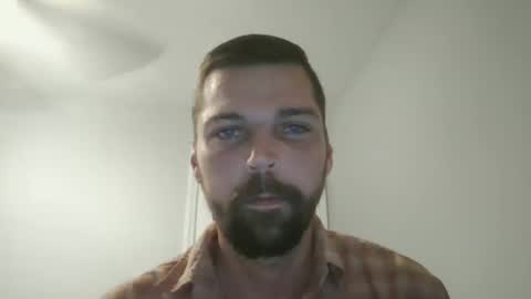 Snapshot of jholls chatting on January 2025 12:34:02 AM jholls online show from January 2025 12:34:02 AM