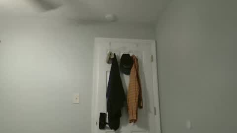 Snapshot of jholls chatting on February 2025 06:45:02 PM jholls online show from February 2025 06:45:02 PM