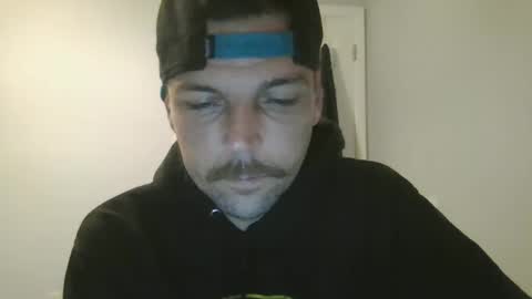 Snapshot of jholls chatting on October 2025 01:05:01 AM jholls online show from October 2025 01:05:01 AM